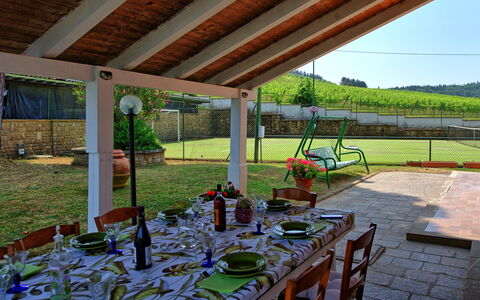 Villa Adriana: Möbel, Stuhl, Schatten, Küche & Esszimmer Tisch, Blumentopf, Gartenmöbel, Outdoor Struktur, Tisch Im Freien, Zimmerpflanze, Hinterhof