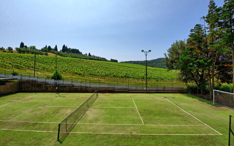 Villa Adriana: Tennisplatz, Tennis, Racquet Sport, Netz, Schatten, Landscaping