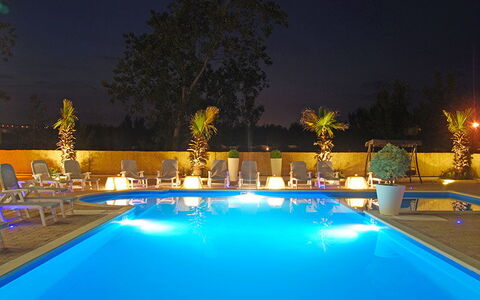 Tortoreto Apartment Close To The Sea, Ac,wi -fi: Schwimmbad, Wasser, Gartenmöbel, Möbel, Resort, Sonnenliege, Verbundwerkstoff, Stuhl, Eco Hotel, Freizeit