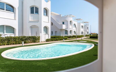 Perla Costa Conero: Schwimmbad, Hotel, Villa, Resort