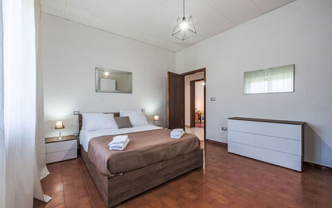 Celeste: Interior Design, Decke, Fussboden, Flooring, Zimmer, Bett, Möbel, Wohnung, Schlafzimmer, Bettdecke
