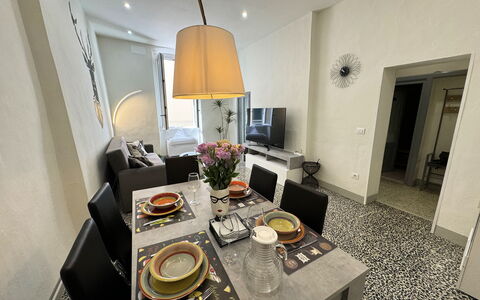 Il Cervo In Città: Interior Design, Flooring, Fussboden, Möbel, Zimmer, Beleuchtung, Decke, Wohnzimmer, Wohnung, Stuhl