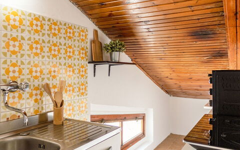Sopraloreto Apartment: Interior Design, Flooring, Wand, Holz, Fussboden, Decke, Zimmer, Küche, Beleuchtung, Zuhause