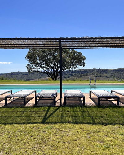 Villa Sassinoro: Schwimmbad, Schatten, Outdoor Struktur, Landscaping, Pergola, Resort, Pavillon, Eco Hotel, Gartenmöbel