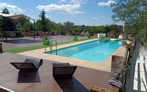 Borgo Incanto: Schwimmbad, Resort, Freizeit, Verbundwerkstoff, Schatten, Eco Hotel, Flagstone, Gartenmöbel, Garten, Water Feature