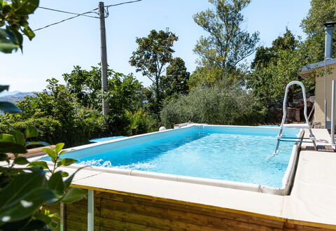 La Pineta Holiday Homes: Schwimmbad, Freizeit, Verbundwerkstoff, Resort, Eco Hotel, Schatten, Gartenmöbel, Hotel, Villa, Hinterhof