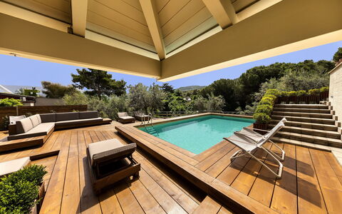 Villantonella: Schwimmbad, Holz, Resort, Die Architektur, Eco Hotel, Schatten, Deck, Verbundwerkstoff, Gartenmöbel, Hartholz