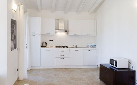 Villa Fico D'india 2: Interior Design, Flooring, Möbel, Fussboden, Decke, Zimmer, Zuhause, Wohnung, Countertop, Cabinetry