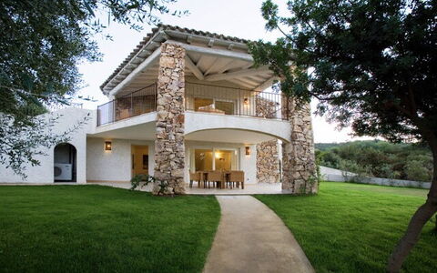 Villa Leccio 1: Die Architektur, Zuhause, Estate, Tür, Bauernhaus, Garten, Schatten, Landscaping, Hazienda, Villa