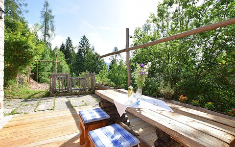 Baita Costa Di Gial: Holz, Veranda, Hütte, Hartholz, Deck, Stuhl, Gartenmöbel, Garten, Tisch Im Freien, Planke
