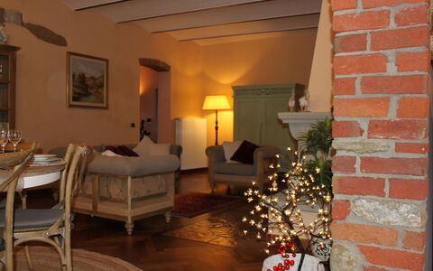 Holiday Home Croce With Spa: Möbel, Interior Design, Wand, Flooring, Holz, Stuhl, Fussboden, Wohnzimmer, Zimmer, Beleuchtung