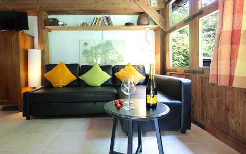 Chalet Fagarè, Pool, Sauna, Prosecco Hills: Möbel, Interior Design, Flooring, Holz, Fussboden, Decke, Couch, Zimmer, Beleuchtung, Wohnzimmer