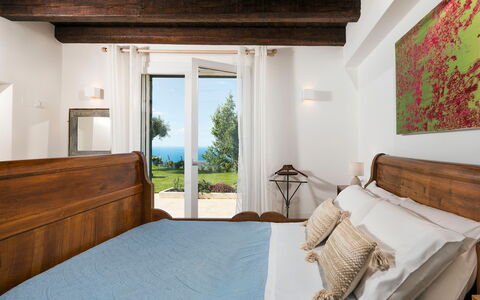 Casaita: Möbel, Bett, Interior Design, Schlafzimmer, Flooring, Bedding, Bettdecke, Holz, Fussboden, Zimmer