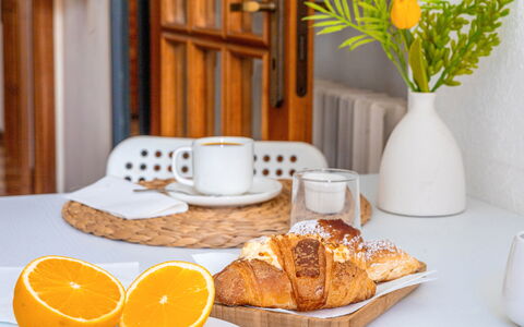 Casa La Conchiglia: Geschirr, Essen, Servierware, Drinkware, Tasse, Dishware, Zutat, Kaffeetasse