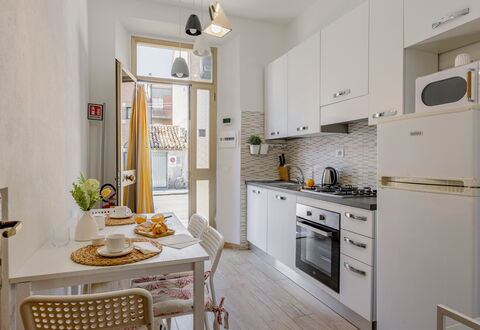 Casa La Conchiglia: Küchengerät, Möbel, Küche, Interior Design, Major Appliance, Countertop, Flooring, Holz, Haushaltsgerät, Cabinetry