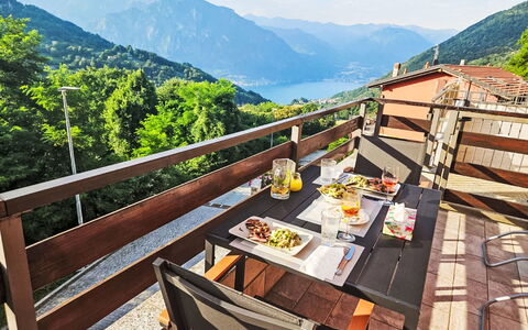 Bellavista: Bergforms, Möbel, Gebirge, Bergstation, Balkon, Senke, Stuhl, Eco Hotel, Grat, Hartholz