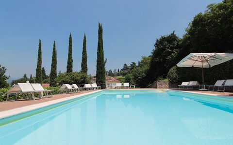 Calicantus, Verona, Pool, Wifi: Schwimmbad, Eco Hotel, Resort, Villa, Immergrün, Hazienda, Ferienort, Lärche