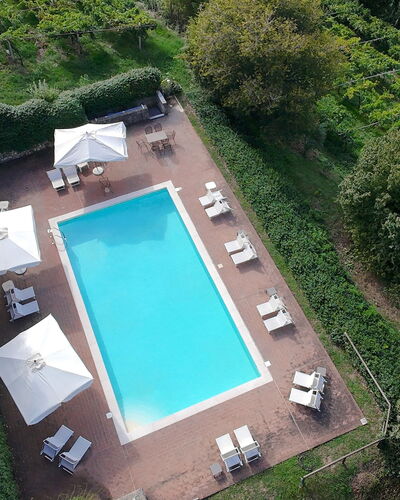 Calicantus, Verona, Pool, Wifi: Schwimmbad, Resort, Eco Hotel, Gartenmöbel, Garten, Hotel, Landscaping, Villa, Hazienda, Plantage