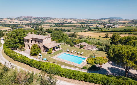 Villa Incanto: Schwimmbad, Estate, Villa, Hazienda, Bauernhaus, Villa, Resort, Thermae