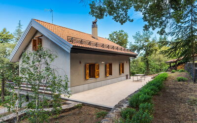 Casa Gibel: Gebäude, Holz, Haus, Zuhause, Dach, Hütte, Die Architektur, Ländliches Gebiet, Tür, Bauernhaus