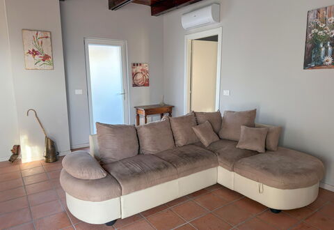 Alma Montis - Frabosa Sottana: Möbel, Holz, Flooring, Fussboden, Interior Design, Zimmer, Wohnzimmer, Holzboden, Komfort, Stuhl