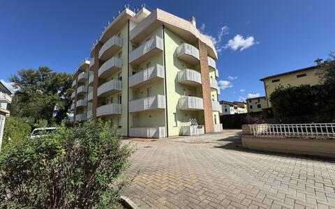 Liz: Wohngebiet, Wohnung, Eigentumswohnung, Balkon, Vorort, Hotel