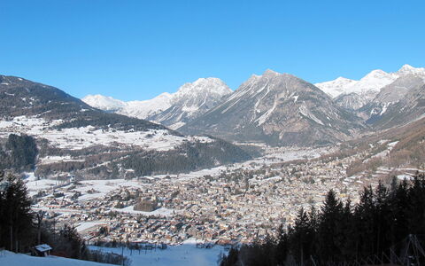 Baita Bucaneve: Bergforms, Berg, Hügel, Gebirge, Hochland, Bergstation, Landschaft, Senke, Glazialmorphologie, Terrain