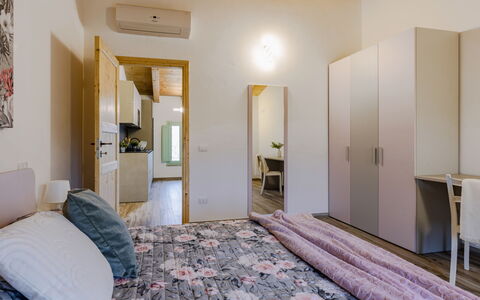 Zena Apartment: Interior Design, Möbel, Flooring, Fussboden, Decke, Holz, Zimmer, Textil, Schlafzimmer, Bett