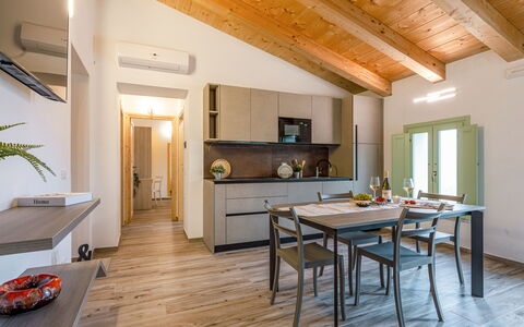 Zena Apartment: Interior Design, Möbel, Holz, Flooring, Decke, Fussboden, Zimmer, Zuhause, Countertop, Küche