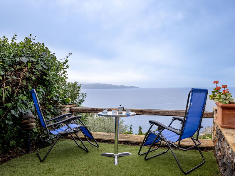 Stella Marina Apartment with Pool, Porto Santo Ste