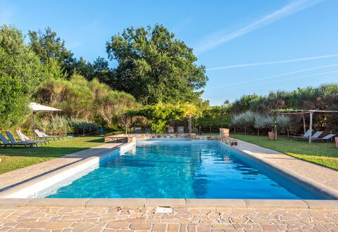 Cignella Resort: Blau, Schwimmbad, Resort, Garten, Schatten, Water Feature, Landscaping, Freizeit, Eco Hotel, Hazienda