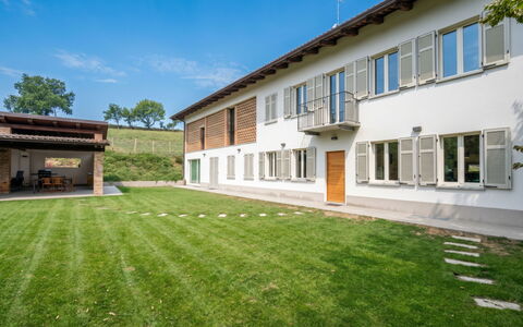 Cuadrat: Wohngebiet, Grundstueck, Zuhause, Rasen, Estate, Garten, Bauernhaus, Garten, Landscaping, Villa