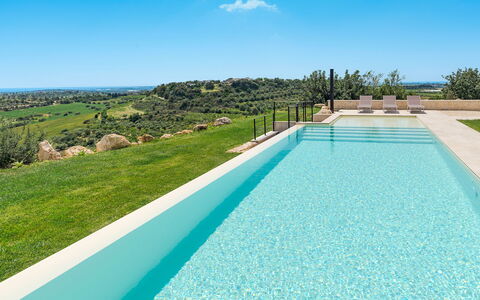 Villa Netina: Blau, Schwimmbad, Verbundwerkstoff, Resort, Fliese, Landscaping, Thermae, Water Feature, Eco Hotel