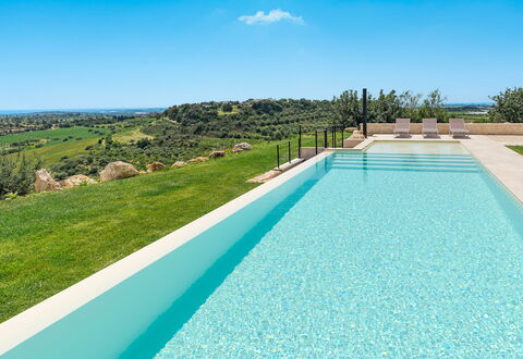 Villa Netina: Blau, Schwimmbad, Verbundwerkstoff, Resort, Fliese, Landscaping, Thermae, Water Feature, Eco Hotel