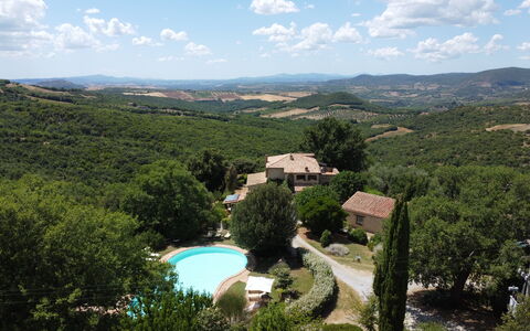 Agriturismo Bellavista, Private Pool, Val D'Orcia: Landschaft, Haus, Wohngebiet, Ländliches Gebiet, Dach, Zuhause, Estate, Hütte, Dorf, Villa