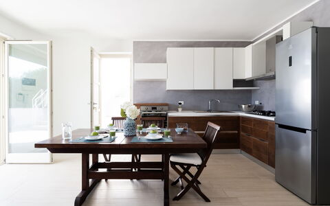 Il Respiro del Mare: Möbel, Interior Design, Flooring, Stuhl, Tabelle, Holz, Cabinetry, Küche & Esszimmer Tisch, Küche, Fussboden