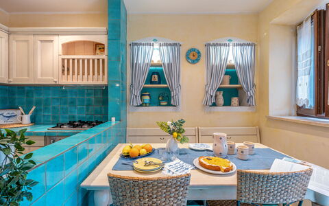 Suite la Torre: Möbel, Interior Design, Flooring, Küche, Zimmer, Decke, Fussboden, Tabelle, Beleuchtung, Countertop