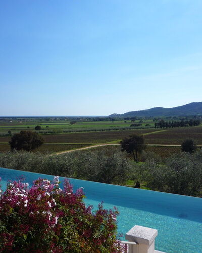 Castelprile: Blau, Schwimmbad, Estate, Bauernhaus, Plantage, Landscaping, Eco Hotel, Hazienda, Villa, Resort