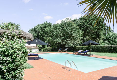 Fattoria: Schwimmbad, Resort, Schatten, Eco Hotel, Hazienda, Estate, Gartenmöbel, Garten, Landscaping, Villa