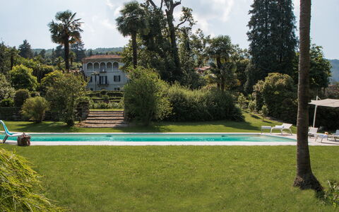 Romantica 16: Strauch, Estate, Garten, Hazienda, Villa, Rasen, Villa, Freizeit, Landscaping, Bauernhaus