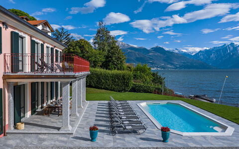 Angela Villa: Resort, Küsten Und Ozeanische Forms, Schwimmbad, Küste, Estate, Eco Hotel, Balkon, Villa, Ferienort, Gartenmöbel