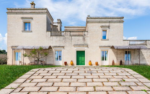Masseria Ficalindia: Zuhause, Wohngebiet, Grundstueck, Estate, Garten, Rasen, Landscaping, Garten, Villa, Villa