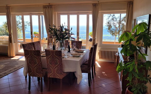 Villa El Olivar: Möbel, Tabelle, Interior Design, Stuhl, Küche & Esszimmer Tisch, Beleuchtung, Flooring, Fussboden, Zimmer, Esszimmer