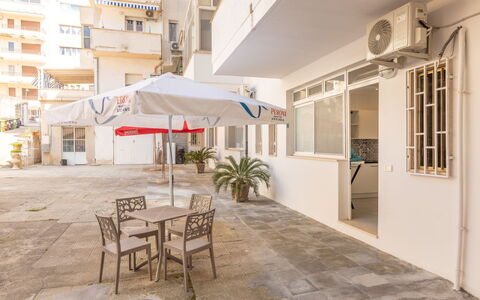 Appartamento Monomare, Gallipoli: Wohnung, Beton, Eigentumswohnung, Parkplatz, Balkon