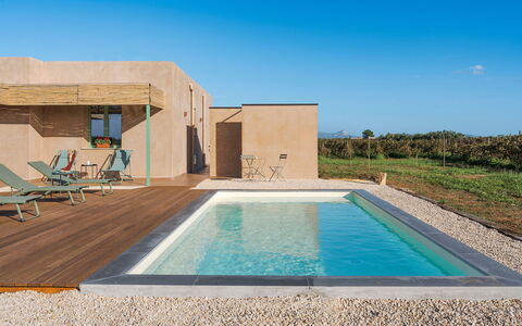 Mami: Schwimmbad, Verbundwerkstoff, Resort, Eco Hotel, Schatten, Design, Gartenmöbel, Villa, Fliese, Sonnenliege
