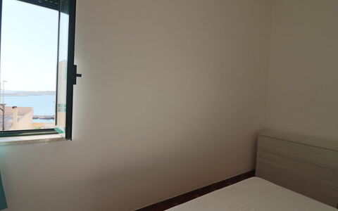 Giulia: Holz, Fussboden, Flooring, Zimmer, Holzbeize, Schlafzimmer, Hartholz, Daylighting, Bedding, Linens