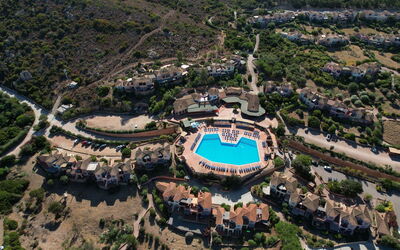 Rocciarossa: Schwimmbad, Resort, Freizeit, Ferienort, Urlaub, Estate, Strandresort, Eco Hotel, Villa