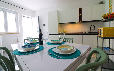 Casa Kalès Otranto – Holiday Home 4 Guests – Ac, W: Möbel, Interior Design, Flooring, Decke, Zimmer, Beleuchtung, Fussboden, Light Fixture, Tabelle, Küche