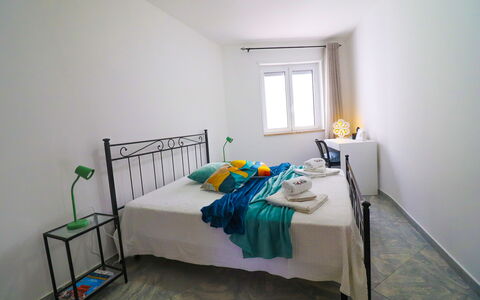 Casa Kalès Otranto – Holiday Home 4 Guests – Ac, W: Bett, Möbel, Schlafzimmer, Bedding, Bettdecke, Fussboden, Flooring, Linens, Interior Design, Zimmer