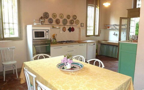 Villa Castellani: Möbel, Interior Design, Flooring, Holz, Tabelle, Küche, Fussboden, Zimmer, Küche & Esszimmer Tisch, Küchengerät